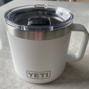 Yeti travel mug